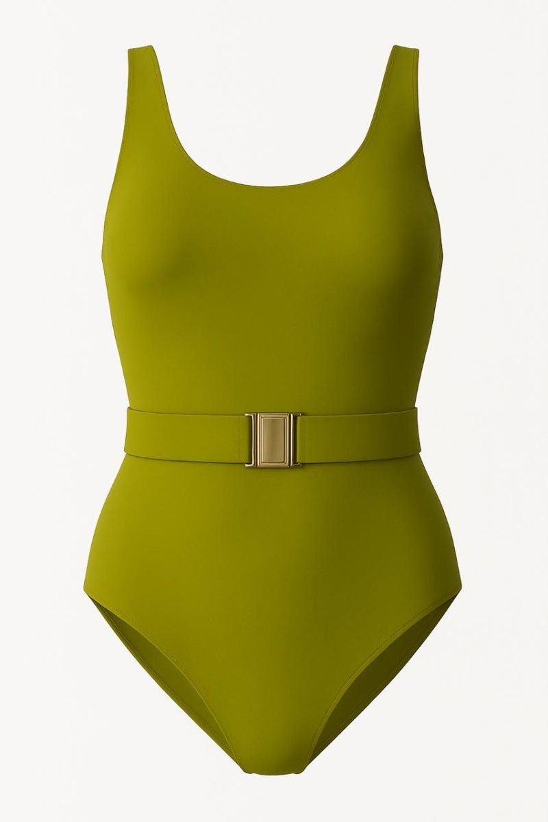 Une pièce symétrique avec ceinture noir