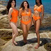 Bikini triangle avec anneaux orange