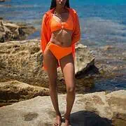 Bikini triangle avec anneaux orange